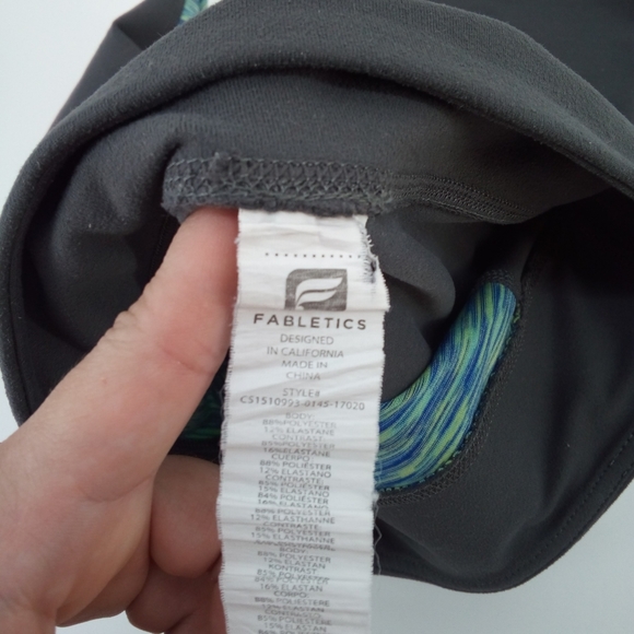 Fabletics Salar Capri Green Blue Gray Waist Pocket Multicolored Leggings XS - Picture 3 of 11